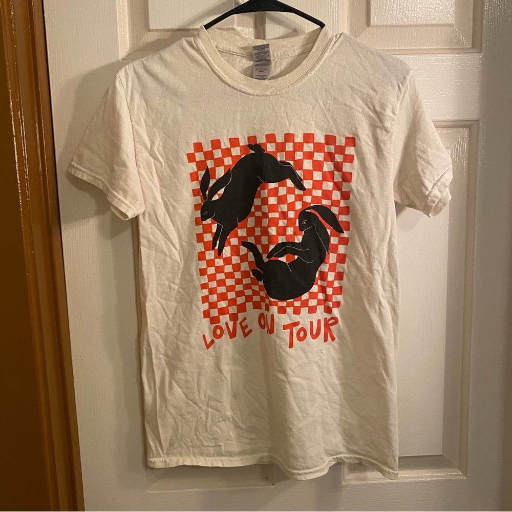 Harry Styles Love on Tour concert tee 2021